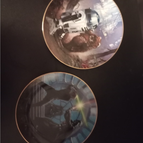 Collectible Plates Star Wars and Indiana Jone’s - Picture 5 of 8